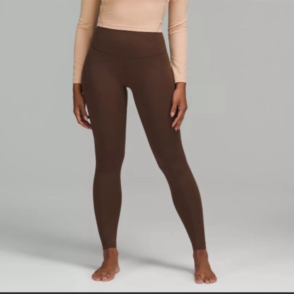 NWT LULULEMON HIGH RISE ALIGN PANT 25”